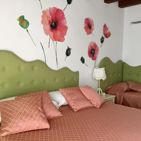 Flower Bed & Breakfast Ciampino