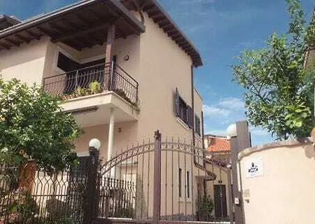 Bed & Breakfast Flower 2*